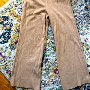 ZARA pull on/ cropped/ flare pant